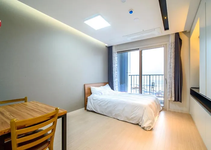 Sokcho Daemyung Pension Samsung Home Prestige